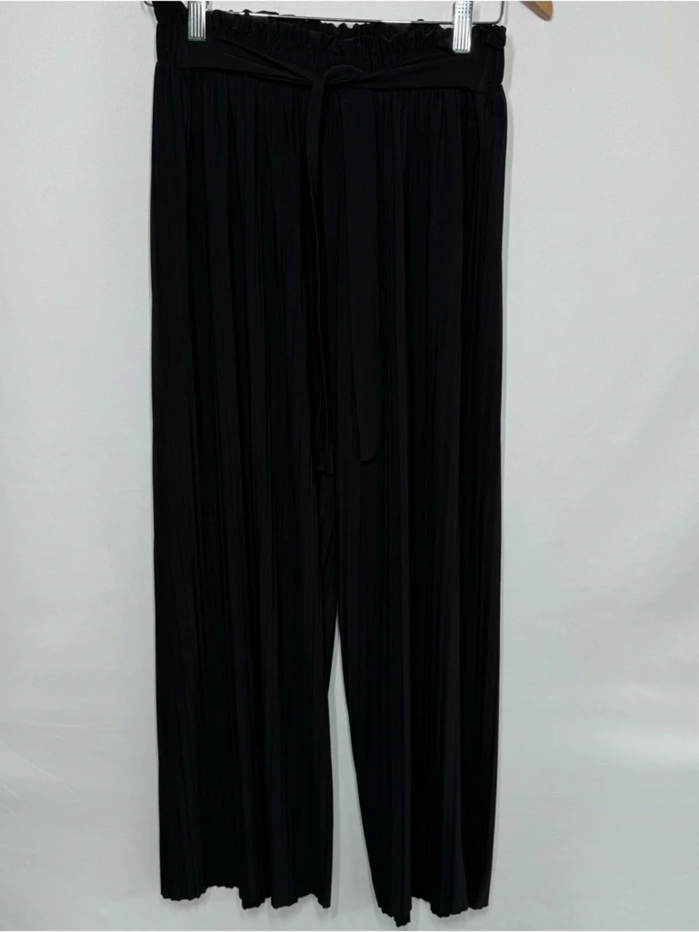 ❤️3/$30 Jon & Anna Contemporary Black Pleated Wide-Leg Pants with Waist Tie - M